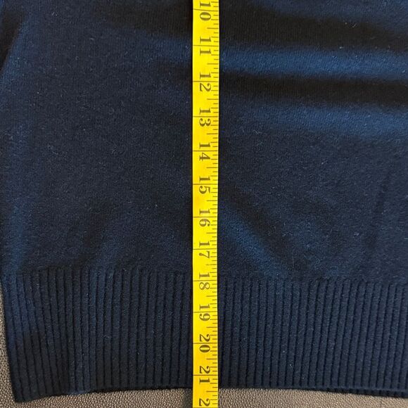 GAP True Black Recycled Cashmere Turtleneck Sweater size medium - Picture 9 of 10